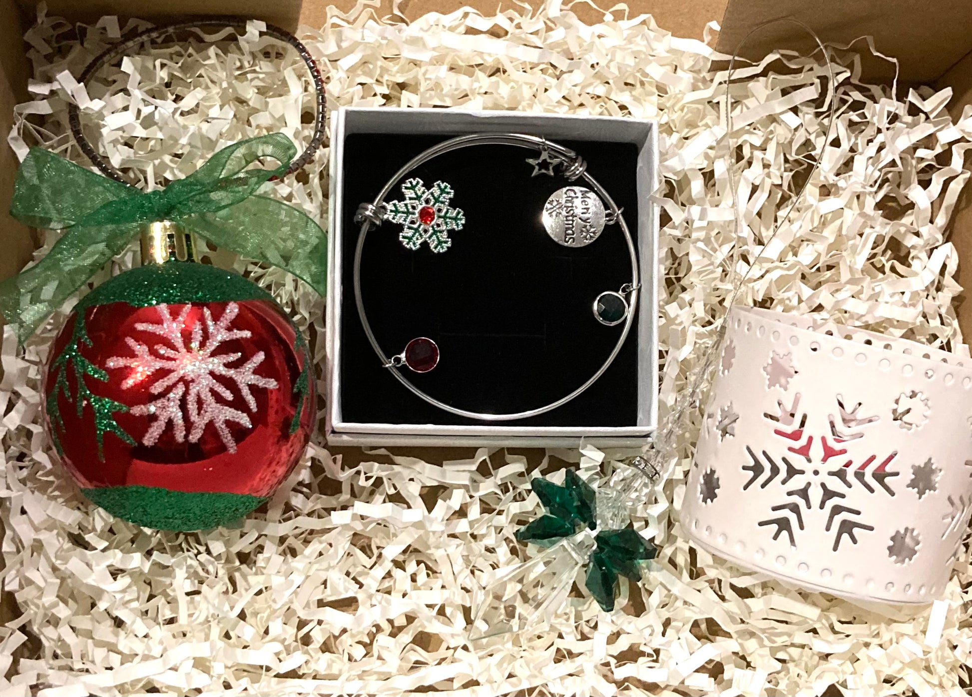 The Green Snowflake Gift Pack Hamper - Rescinti