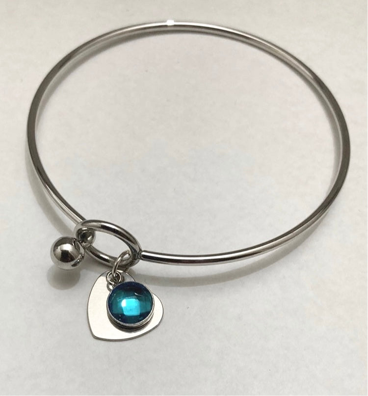 Stainless Steel Heart Charm Bangle - (Twelve Colours Available) - Rescinti