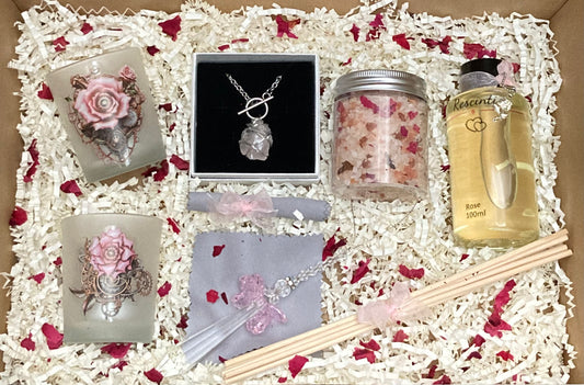 The Rose Quartz Necklace Gift Box - Rescinti