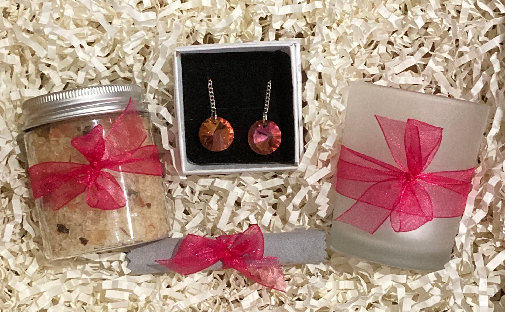 The Fuchsia Dangle Earring Gift Pack Hamper - Rescinti