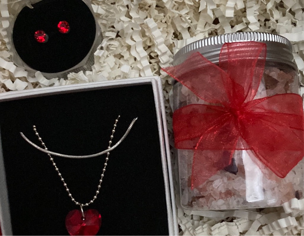 The Red Heart Gift Box - Rescinti