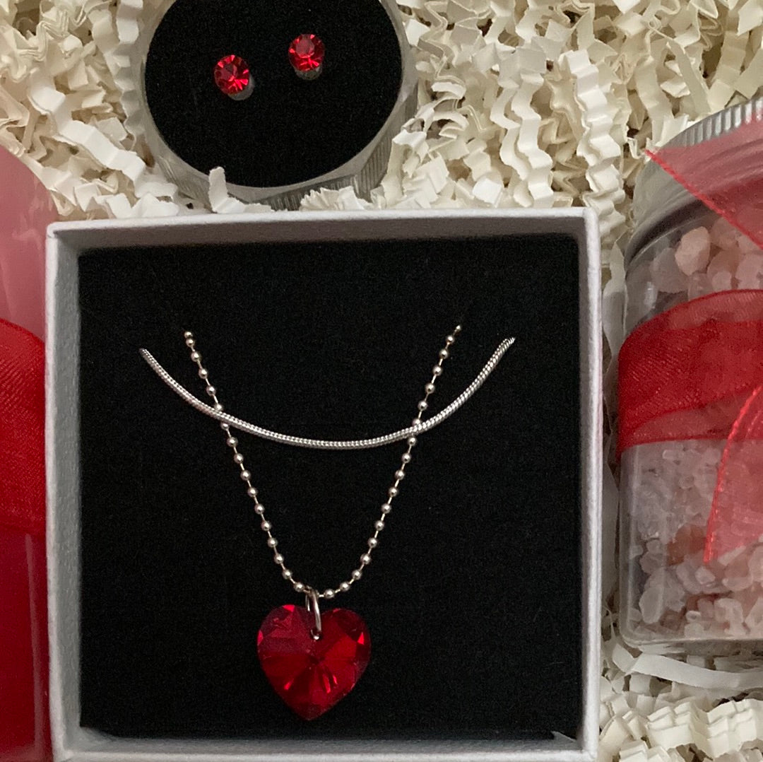 The Red Heart Gift Box - Rescinti